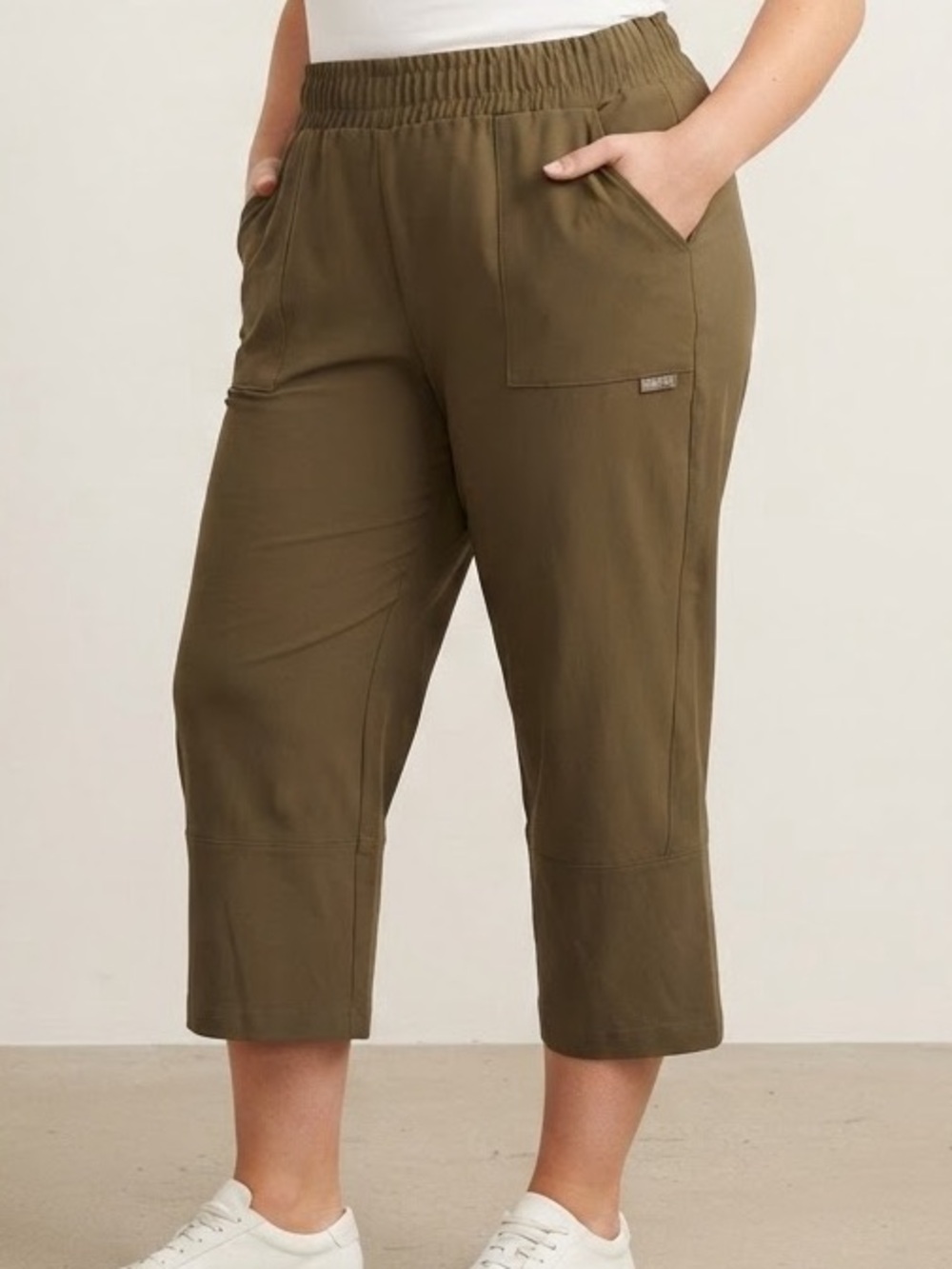 Oraki Sz 2X Khaki Green Relaxed Capri Crop Casual Pants